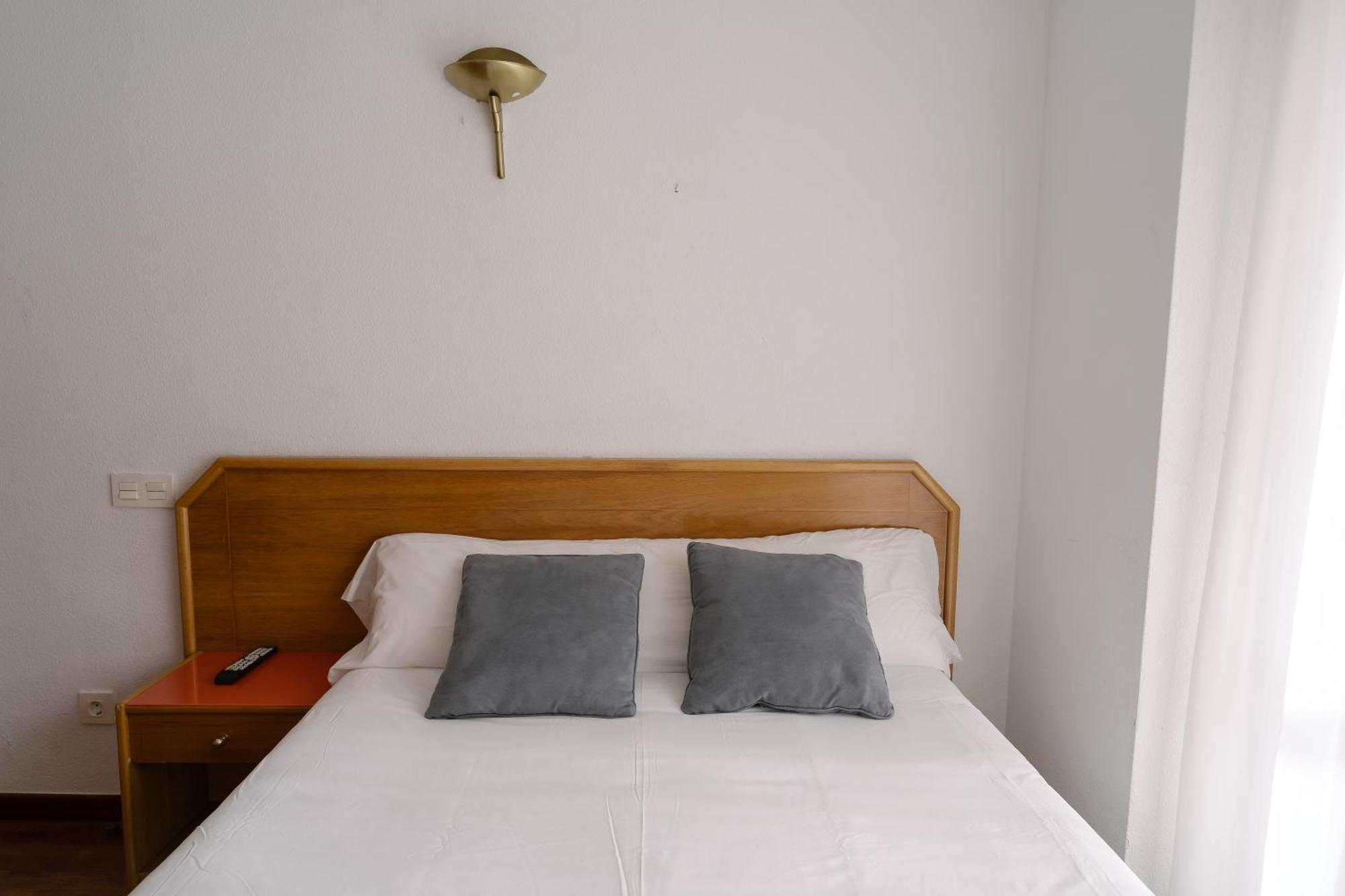 Hostal Arlanzon Burgo المظهر الخارجي الصورة